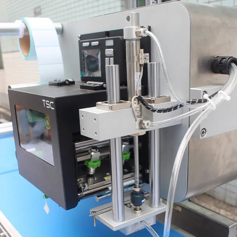 Non-Contact Automatic Weighing, Instant Printing and Labeling Machine MQ-MLW7030L5 2